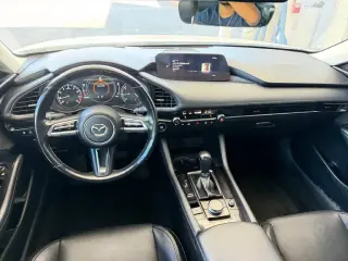 Mazda Mazda3 Sedán 2022 AWD Premium Plus 4p Sedán