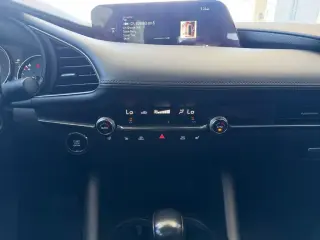 Mazda Mazda3 Sedán 2022 AWD Premium Plus 4p Sedán