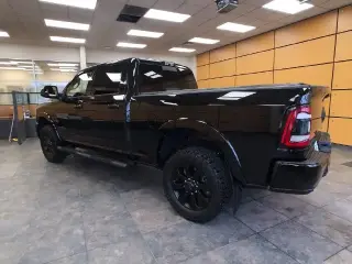 Ram 2500 2020 4x4 Laramie 4p Cab Camioneta de Tripulante 6.3 ft. SB