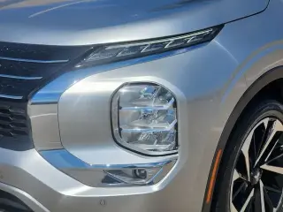 Mitsubishi Outlander 2023 SE 4p SUV