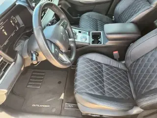 Mitsubishi Outlander 2023 SE 4p SUV