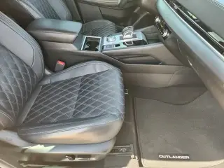 Mitsubishi Outlander 2023 SE 4p SUV