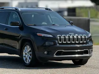 Jeep Cherokee 2015 4x4 Limited 4dr SUV