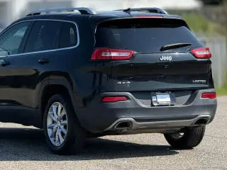 Jeep Cherokee 2015 4x4 Limited 4dr SUV
