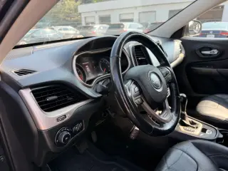 Jeep Cherokee 2015 4x4 Limited 4dr SUV
