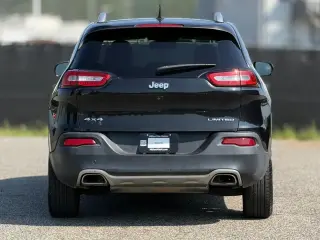Jeep Cherokee 2015 4x4 Limited 4dr SUV