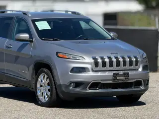Jeep Cherokee 2015 4x4 Limited SUV de 4 puertas
