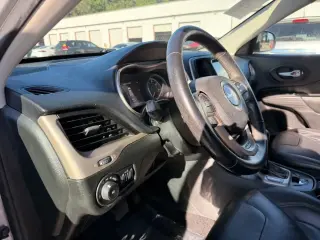 Jeep Cherokee 2015 4x4 Limited SUV de 4 puertas