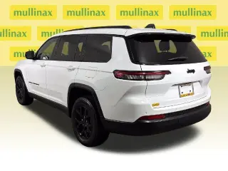 Jeep Grand Cherokee L 2025 4x2 Laredo 4p SUV