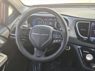 Chrysler Pacifica 2024 Touring 4dr Mini-Van