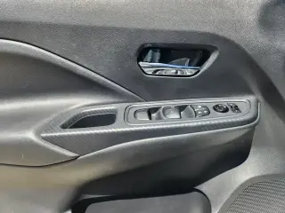 Nissan Versa 2025 SV 4dr Sedan