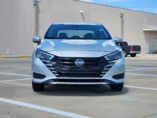 Nissan Versa 2025 SV 4dr Sedan