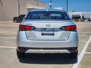 Nissan Versa 2025 SV 4dr Sedan
