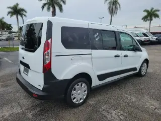 Ford Transit Connect 2023 XL 4dr LWB Mini-Van con Puerta Trasera Elevable