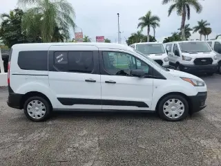 Ford Transit Connect 2023 XL 4dr LWB Mini-Van con Puerta Trasera Elevable