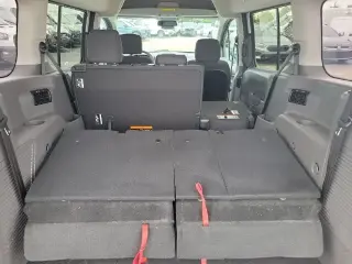 Ford Transit Connect 2023 XL 4dr LWB Mini-Van con Puerta Trasera Elevable
