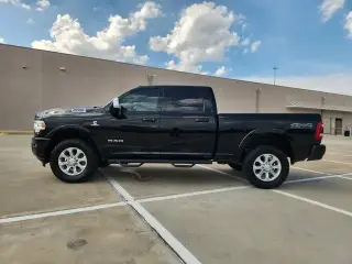 Ram 2500 2022 4x4 Laramie 4dr Crew Cab 6.3 ft. SB Pickup