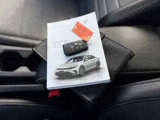 Volkswagen Jetta 2025 SE 4p Sedana