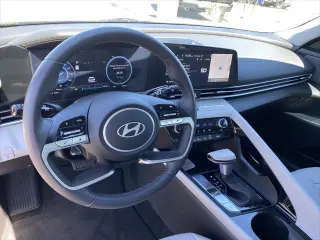 Hyundai ELANTRA Hybrid 2026 Limited 4dr Sedán