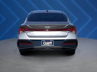Hyundai ELANTRA Hybrid 2026 Limited 4dr Sedán