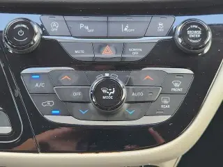 Chrysler Pacifica 2023 Touring L 4dr Mini-Van