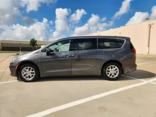 Chrysler Pacifica 2023 Touring L 4dr Mini-Van