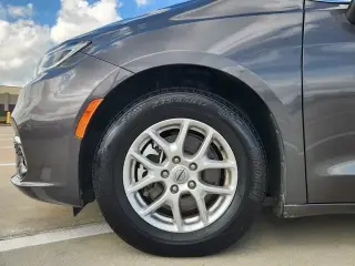 Chrysler Pacifica 2023 Touring L 4dr Mini-Van