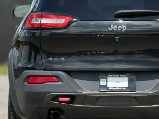 Jeep Cherokee 2015 4x4 Trailhawk 4p SUV