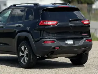 Jeep Cherokee 2015 4x4 Trailhawk 4p SUV