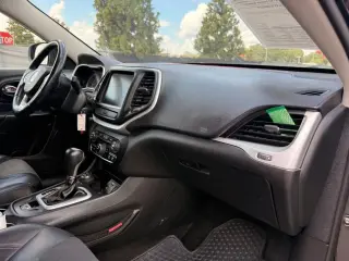 Jeep Cherokee 2015 4x4 Trailhawk 4p SUV