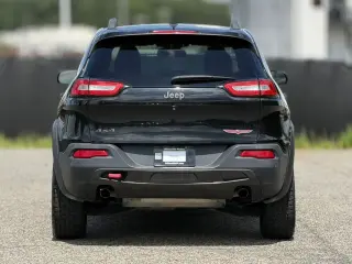 Jeep Cherokee 2015 4x4 Trailhawk 4p SUV