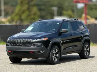 Jeep Cherokee 2015 4x4 Trailhawk 4p SUV