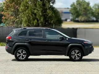 Jeep Cherokee 2015 4x4 Trailhawk 4p SUV