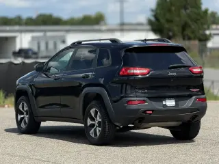 Jeep Cherokee 2015 4x4 Trailhawk 4p SUV