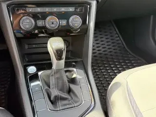 Volkswagen Taos 2024 SE 4dr SUV