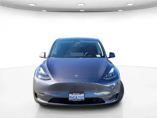 Tesla Model Y 2023 AWD Long Range 4dr Crossover