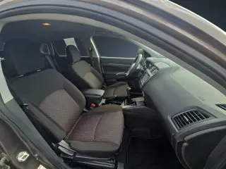 Mitsubishi Outlander Sport 2018 ES 4dr Crossover 5M