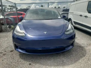 Tesla Modelo 3 2023 4dr Sedán