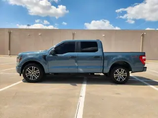 Ford F-150 2023 4x2 XL 4dr SuperCrew 5.5 ft. SB