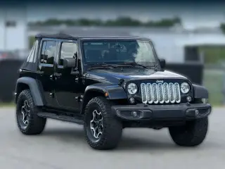 Jeep Wrangler Unlimited 2015 4x4 Sport 4 puertas SUV