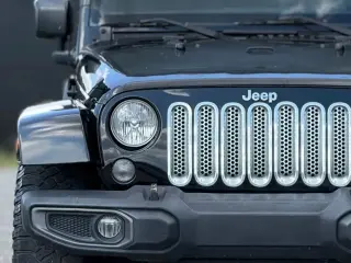 Jeep Wrangler Unlimited 2015 4x4 Sport 4 puertas SUV
