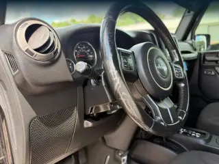 Jeep Wrangler Unlimited 2015 4x4 Sport 4 puertas SUV