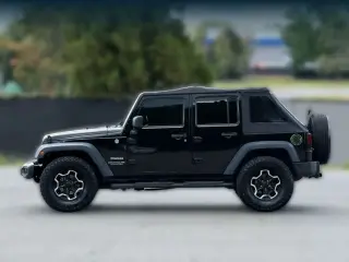 Jeep Wrangler Unlimited 2015 4x4 Sport 4 puertas SUV