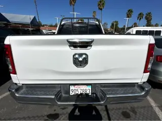 Ram 1500 2019 4x2 Tradesman 4p Cubierta Cuadrada Quádruple 6.4 ft. CA Camión