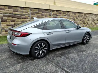 Honda Civic 2023 EX-L 4p Hatchback sin BSI
