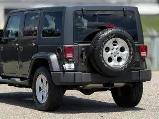 Jeep Wrangler Unlimited 2014 4x4 Sahara 4dr SUV
