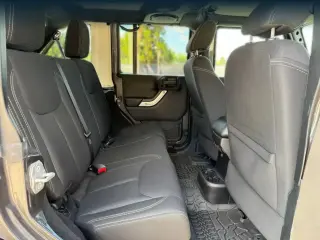 Jeep Wrangler Unlimited 2014 4x4 Sahara 4dr SUV