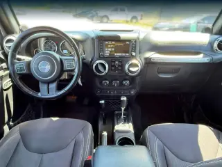 Jeep Wrangler Unlimited 2014 4x4 Sahara 4dr SUV
