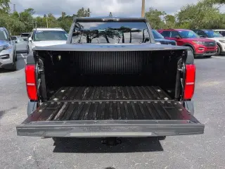 Toyota Tacoma 2026 4x2 SR5 4dr Double Cab 5.0 ft SB