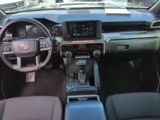 Toyota Tacoma 2026 4x2 SR5 4dr Double Cab 5.0 ft SB
